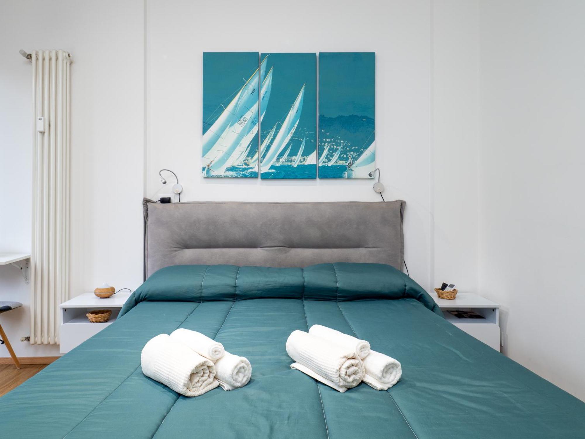 Milano 5 Guests - Modern Apt With Balcony エクステリア 写真